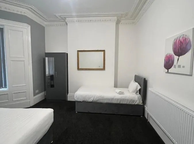 4 Bedroom Large & Modern Private House Central Location Newcastle upon Tyne